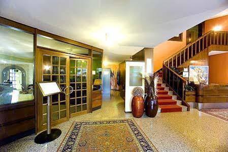 Hotel Ristorante Giordano Cavernago Екстер'єр фото
