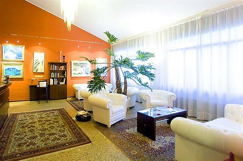 Hotel Ristorante Giordano Cavernago Екстер'єр фото